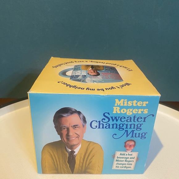 NIB Mr. Rogers Sweater Changing Mug - Heat Reactive - Picture 2 of 7